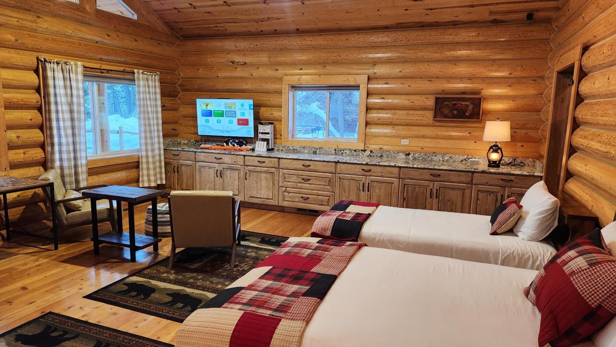 Beargrass Lodging & Rv Resort Hungry Horse Exterior photo