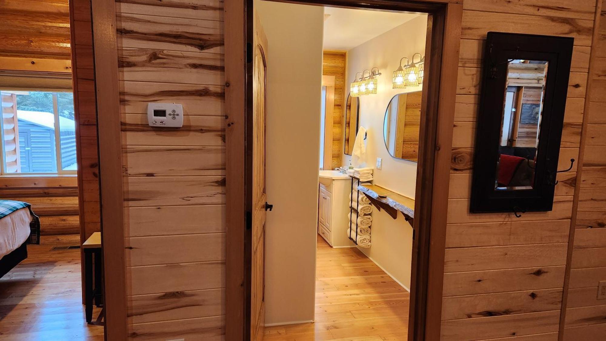 Beargrass Lodging & Rv Resort Hungry Horse Exterior photo